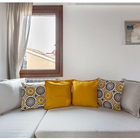 Biennale Family Apartment In Венеция Екстериор снимка