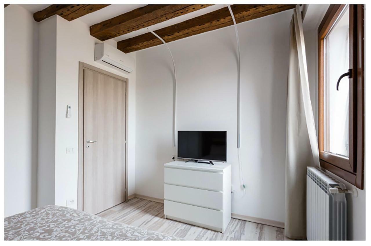 Biennale Family Apartment In Венеция Екстериор снимка
