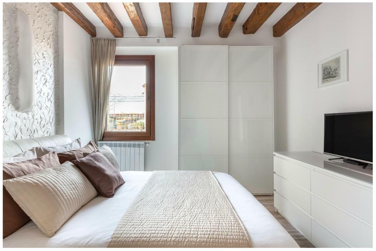 Biennale Family Apartment In Венеция Екстериор снимка