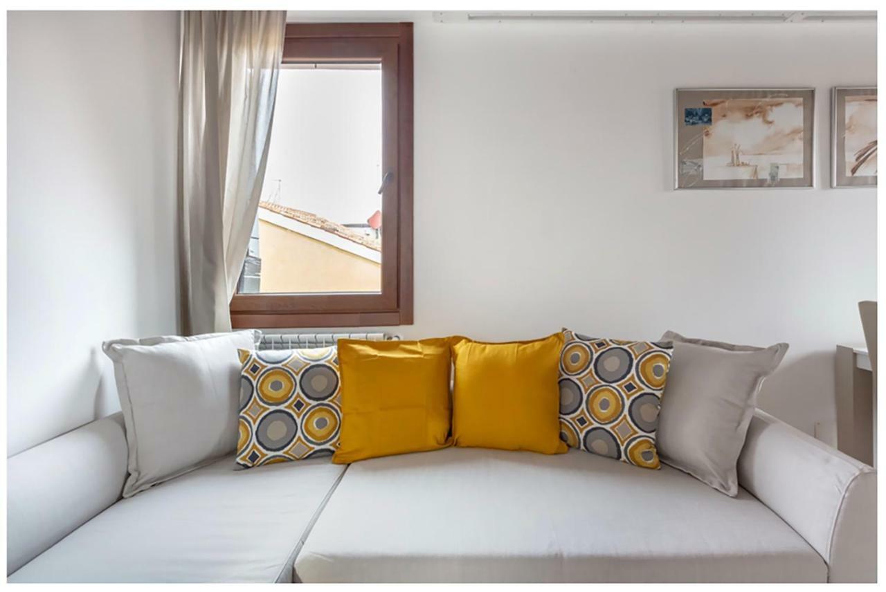 Biennale Family Apartment In Венеция Екстериор снимка